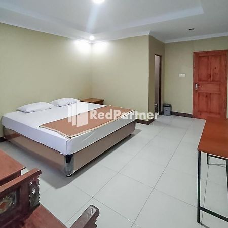 Pertiwi Village Redpartner Paragajen 外观 照片
